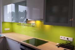 Grüne Glas-Küchenrückwand